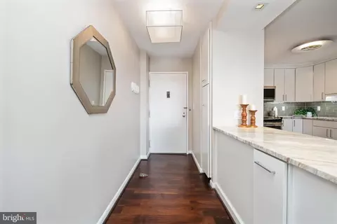 Entry Way - 205 E Joppa Rd #2009, Towson, MD 21286 photo 1 of 1