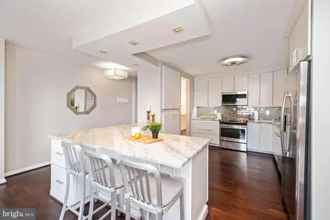 Kitchen - 205 E Joppa Rd #2009, Towson, MD 21286 photo 1 of 4