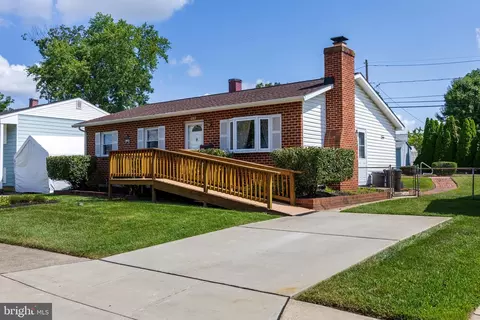 3816 Bayville Rd, Middle River, MD 21220