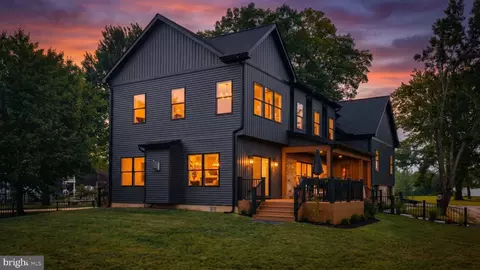 Exterior - 1105 Chester Rd, Middle River, MD 21220 photo 1 of 23