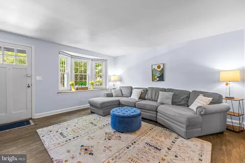239 Stanmore Rd, Baltimore, MD 21212 photo 4