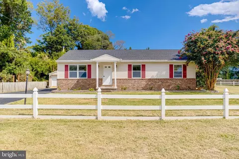 8041 Edgewater Ave, Rosedale, MD 21237