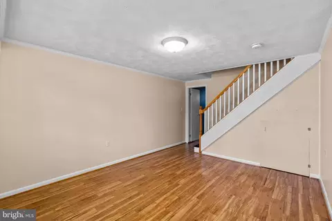 Living - 1149 Linden Ave, Halethorpe, MD 21227 photo 4 of 4