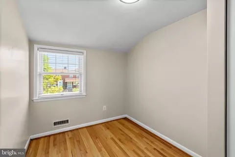 Bedroom - 1149 Linden Ave, Halethorpe, MD 21227 photo 1 of 4