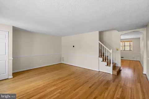 Living - 1149 Linden Ave, Halethorpe, MD 21227 photo 2 of 4