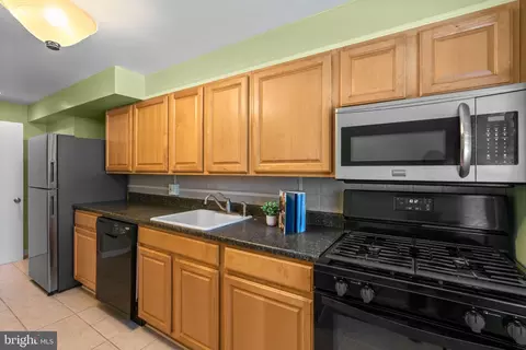 Kitchen - 1149 Linden Ave, Halethorpe, MD 21227 photo 2 of 3