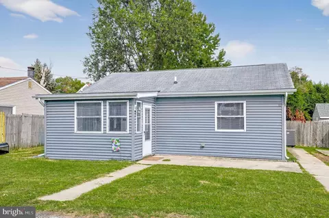 Exterior - 1307 2nd Rd, Middle River, MD 21220 photo 1 of 4