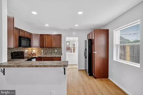 Entry Way - 1307 2nd Rd, Middle River, MD 21220 photo 1 of 3