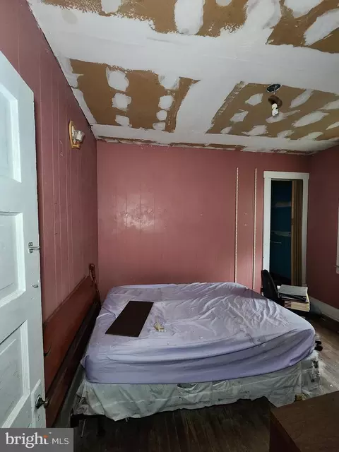 Bedroom - 1909 Hammonds Ferry Rd, Halethorpe, MD 21227 photo 1 of 2