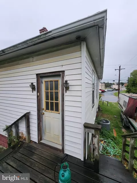 Exterior - 1909 Hammonds Ferry Rd, Halethorpe, MD 21227 photo 10 of 19