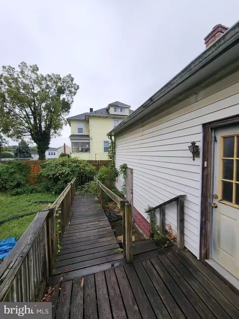 Exterior - 1909 Hammonds Ferry Rd, Halethorpe, MD 21227 photo 11 of 19