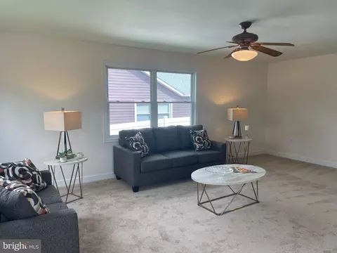 547 Compass Rd, Middle River, MD 21220 photo 5