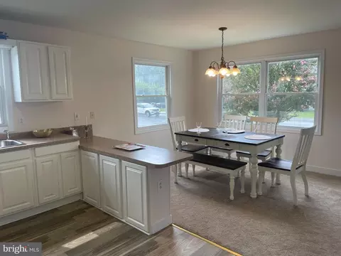 547 Compass Rd, Middle River, MD 21220 photo 6