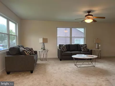 547 Compass Rd, Middle River, MD 21220 photo 4