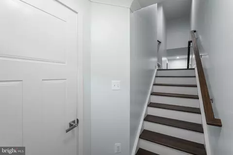 Entry Way - 2904 Shaws, Sparrows Point, MD 21219 photo 2 of 6