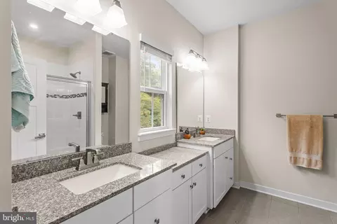 Bath - 2904 Shaws, Sparrows Point, MD 21219 photo 1 of 2