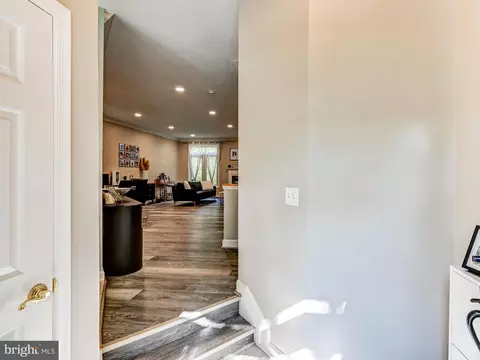 46 Stridesham Ct, Baltimore, MD 21209 photo 4
