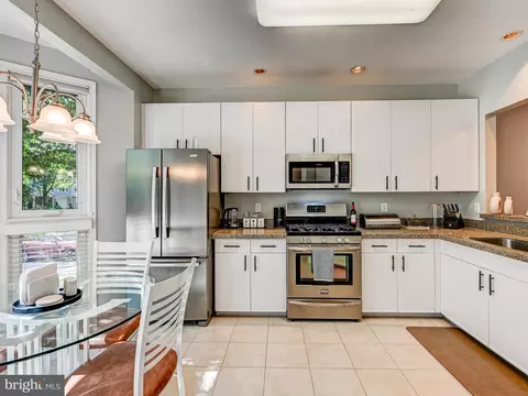 46 Stridesham Ct, Baltimore, MD 21209 photo 5