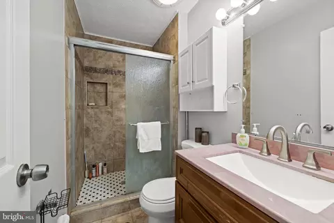 Bath - 2 Little Brook Ct, Windsor Mill, MD 21244 photo 1 of 4