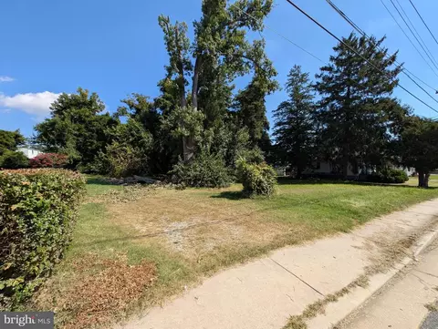 Myrth Avenue, Essex, MD 21221
