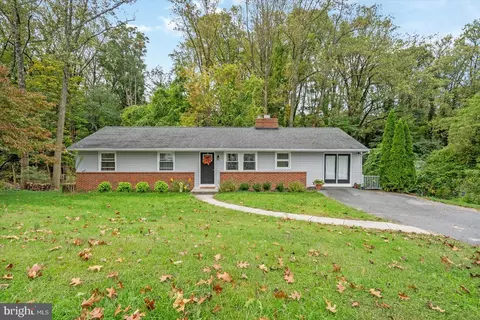 8808 Littlewood Rd, Parkville, MD 21234