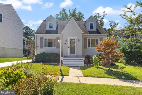 1831 White Oak Ave, Parkville, MD 21234