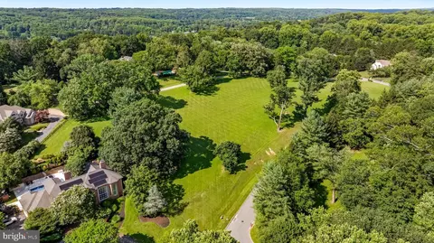 14 Merry Hill Ct, Pikesville, MD 21208