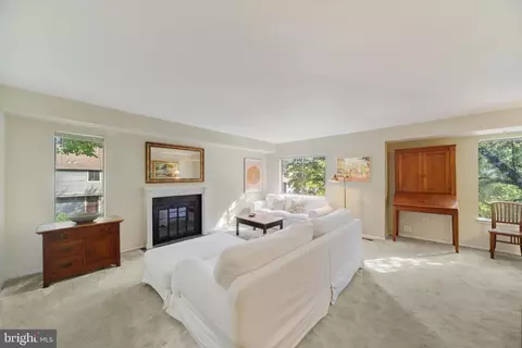 28 Stoneridge Ct, Baltimore, MD 21239 photo 9