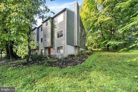 28 Stoneridge Ct, Baltimore, MD 21239 photo 3