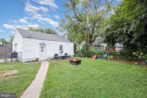 Exterior - 8119 Cornwall Rd, Dundalk, MD 21222 photo 2 of 3