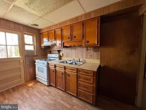 Other - 904 Elton Ave, Baltimore, MD 21224 photo 4 of 11