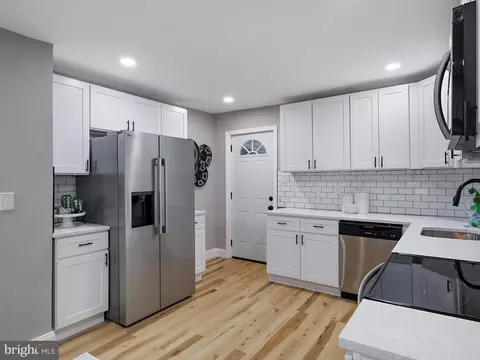 212 4th Ave, Halethorpe, MD 21227 photo 8