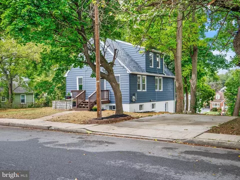 212 4th Ave, Halethorpe, MD 21227