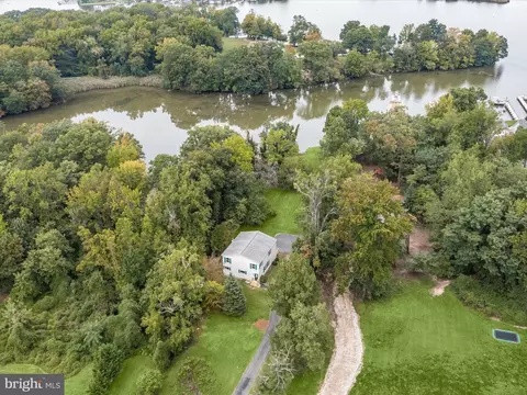 2400 Holly Neck Rd, Essex, MD 21221