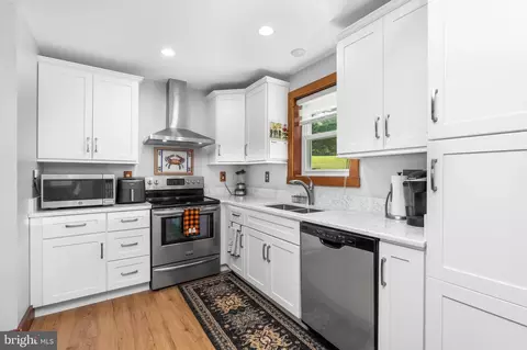 Kitchen - 329 Everett Rd, Monkton, MD 21111 photo 3 of 3