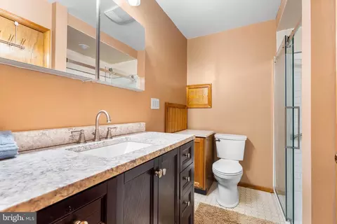 Bath - 329 Everett Rd, Monkton, MD 21111 photo 1 of 3