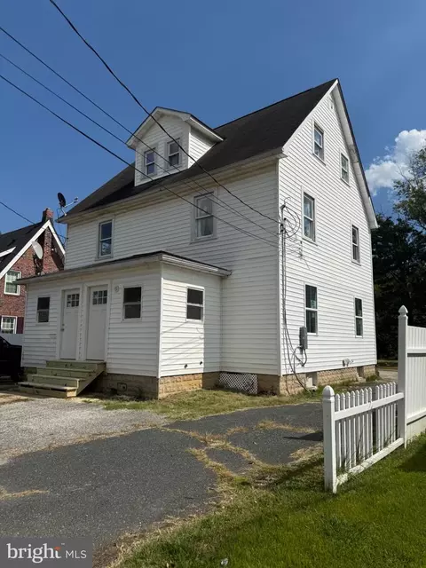 2125 Oakland Rd, Middle River, MD 21220