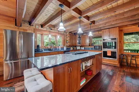 Kitchen - 13121 Bottom Rd, Hydes, MD 21082 photo 3 of 3