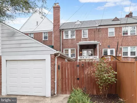Exterior - 33 Dunkirk Rd, Baltimore, MD 21212 photo 6 of 8