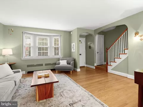 Living - 33 Dunkirk Rd, Baltimore, MD 21212 photo 2 of 2