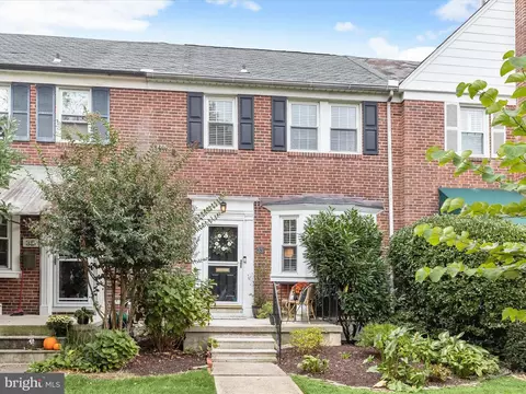 33 Dunkirk Rd, Baltimore, MD 21212