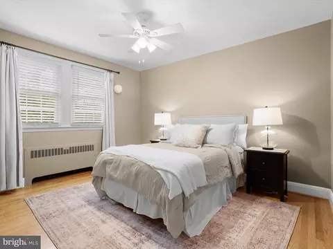 Bedroom - 33 Dunkirk Rd, Baltimore, MD 21212 photo 3 of 3