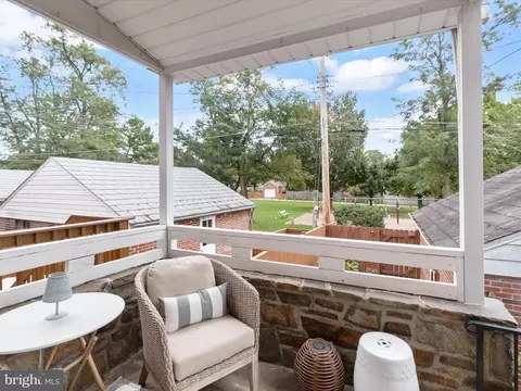 Exterior - 33 Dunkirk Rd, Baltimore, MD 21212 photo 2 of 8