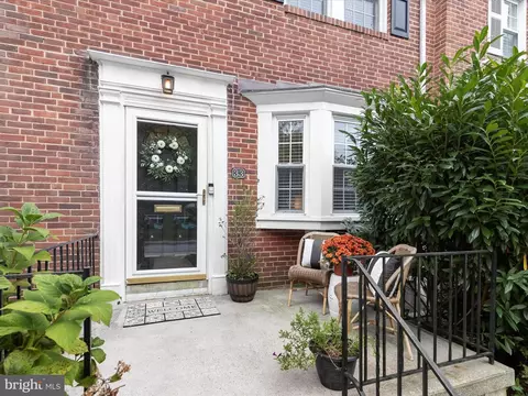 Exterior - 33 Dunkirk Rd, Baltimore, MD 21212 photo 8 of 8