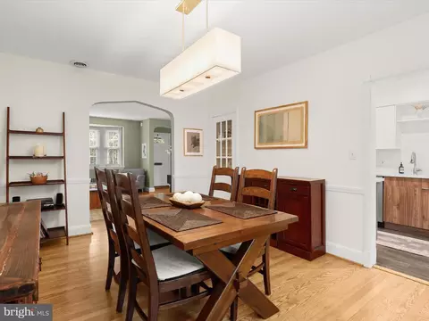 Dining - 33 Dunkirk Rd, Baltimore, MD 21212 photo 2 of 2