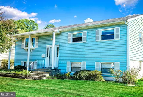 517 Carrollwood Rd, Middle River, MD 21220