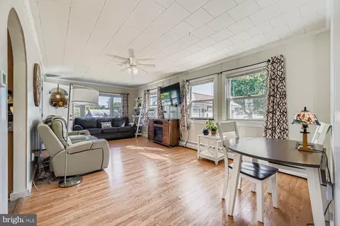 Living - 561 Compass Rd, Middle River, MD 21220 photo 2 of 2