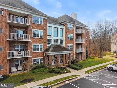 405 Plumbridge Ct #204, Lutherville Timonium, MD 21093