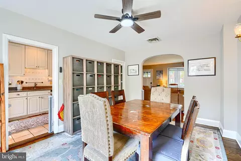 Dining - 305 Regester Ave, Baltimore, MD 21212 photo 2 of 3