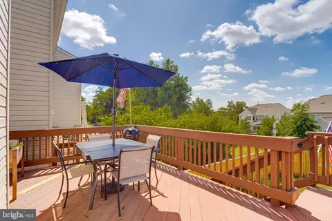 Exterior - 16 Sandview Ct, Baltimore, MD 21209 photo 8 of 11